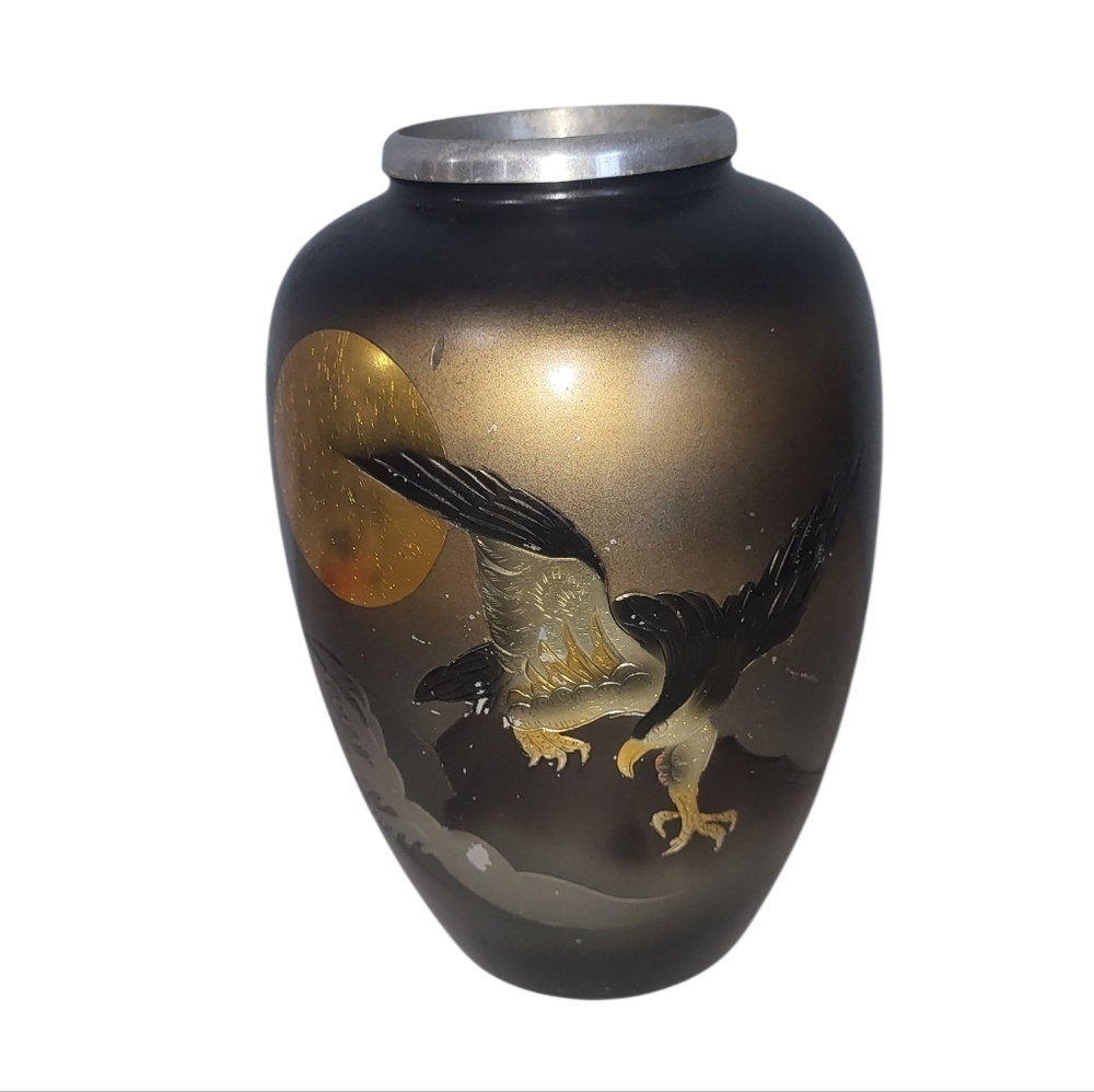 Vintage Japanese Damascene Vase with Eagle and Moon Motif - Picture 5 of 6